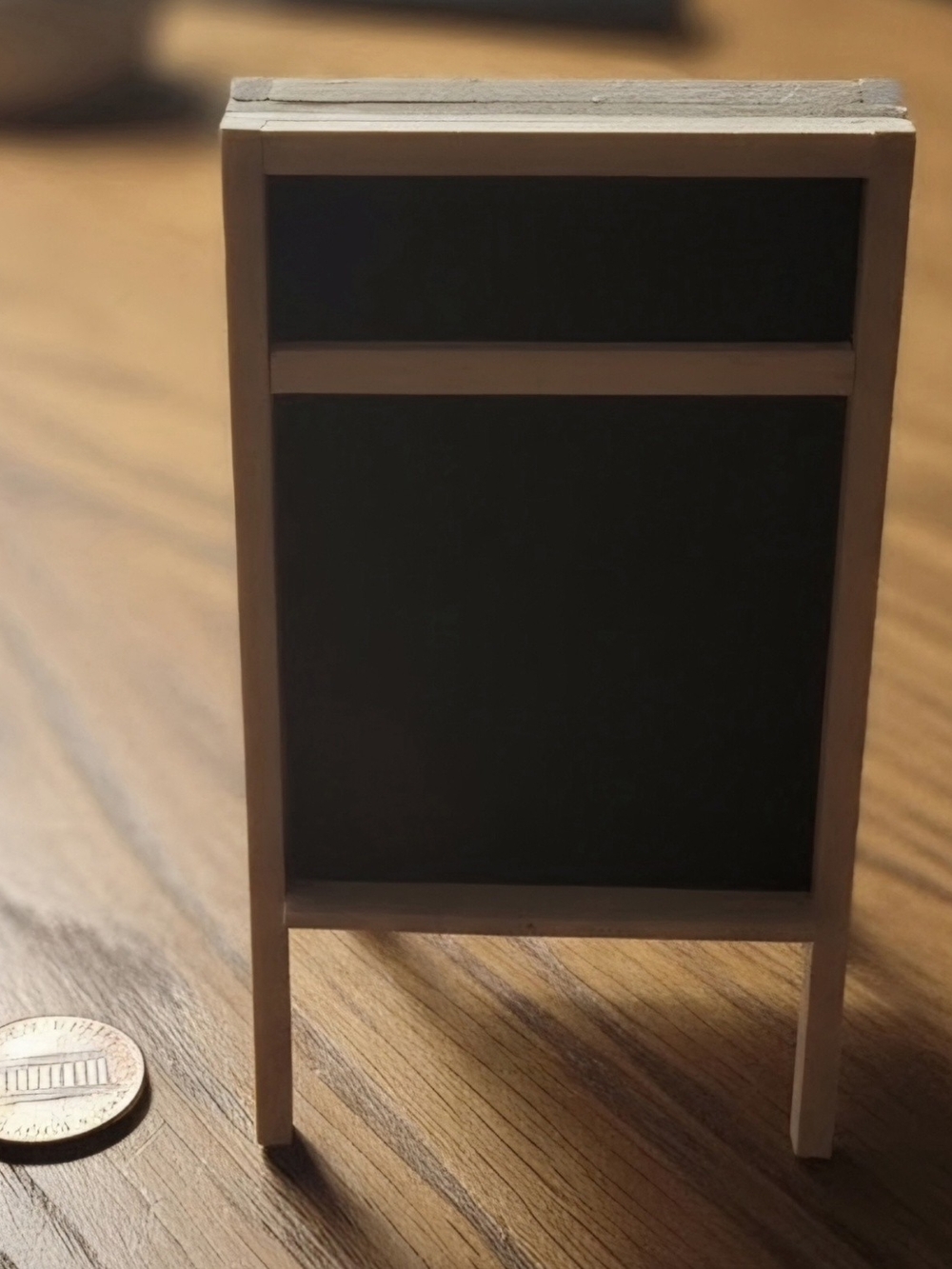 Miniature 1:12 Scale Dollhouse Two Side Art Easel With Paint And Chalkboard